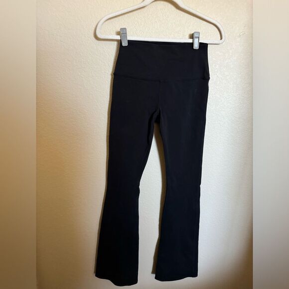 Alo Yoga‎ Bootcut Leggings size small in black - Picture 4 of 10